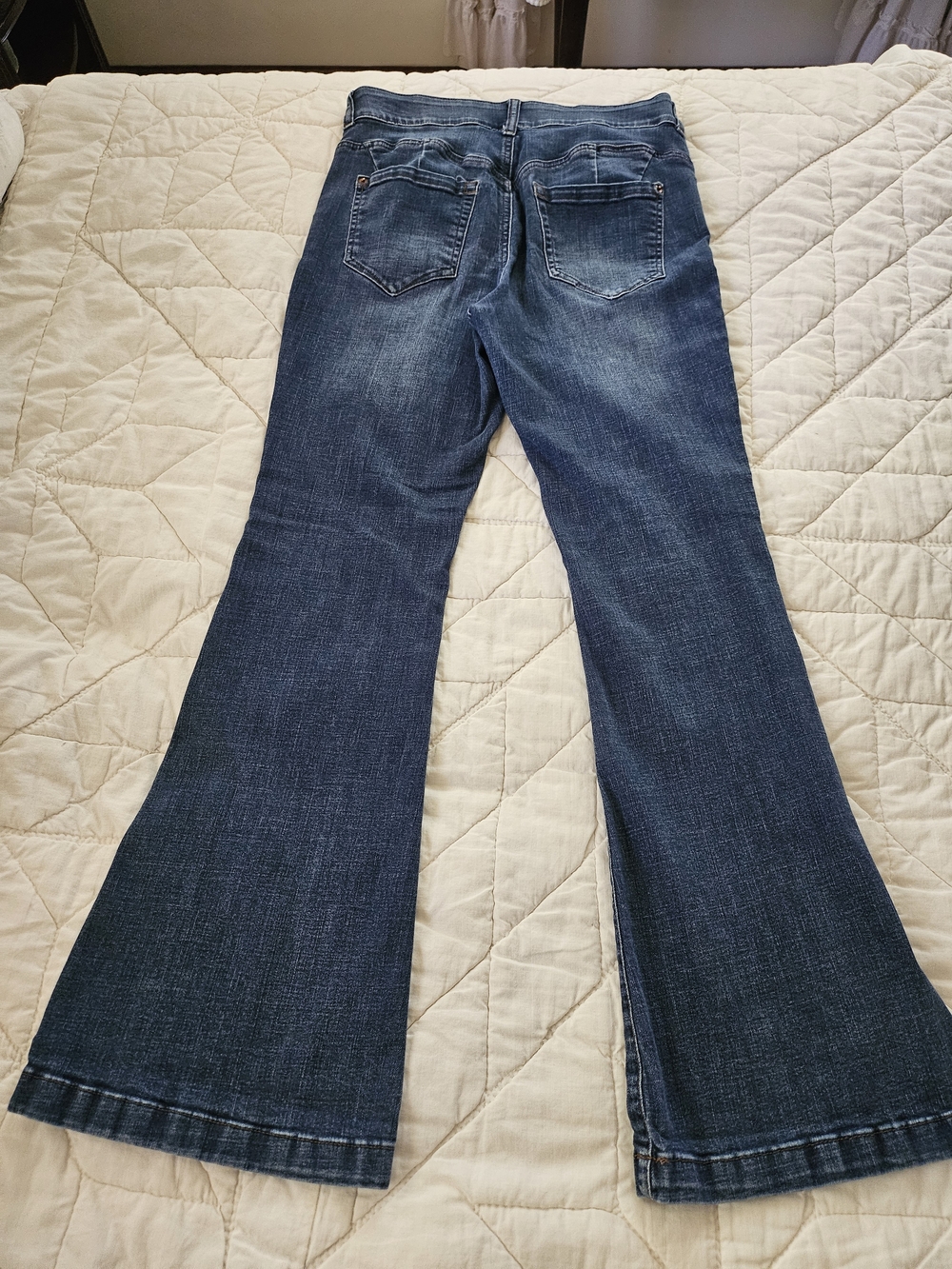 INC Jeans- Tall Sculptured Fit Flare w/ Comfort Waistband Size 8/29 - Picture 2 of 8